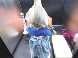 dutch doll blue back